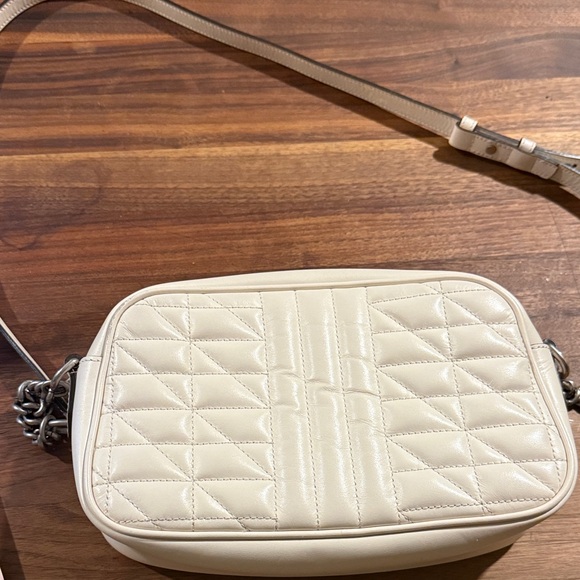 Authentic Gucci GG Marmont Small Camera Bag - Picture 2 of 10